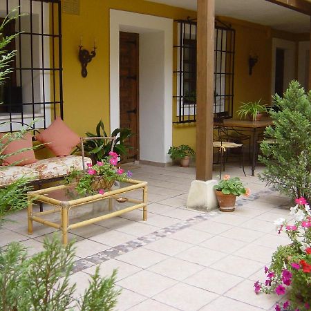 Hostal Rural Cumbres De Castilla Mandayona 외부 사진