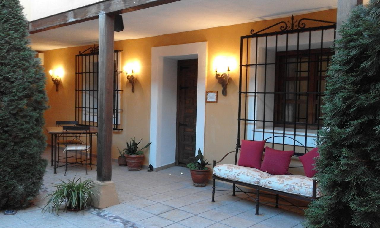 Hostal Rural Cumbres De Castilla Mandayona 외부 사진