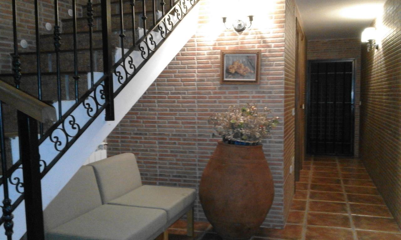 Hostal Rural Cumbres De Castilla Mandayona 외부 사진