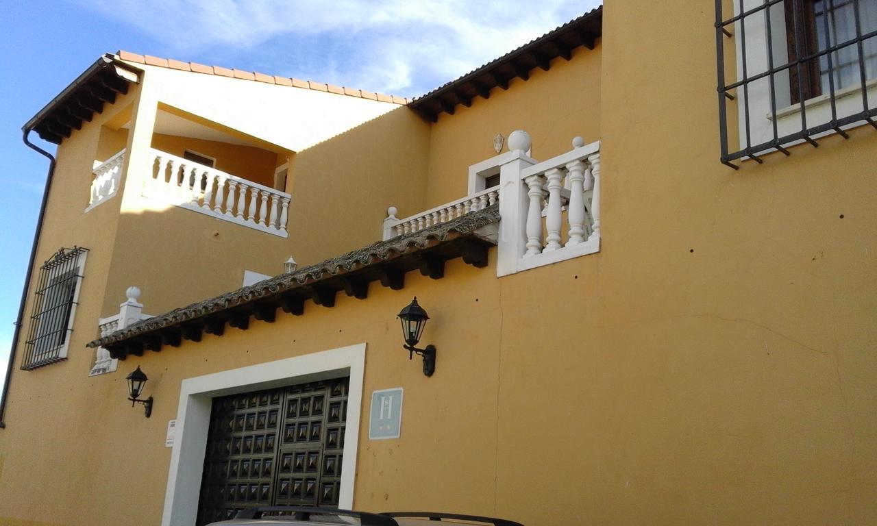 Hostal Rural Cumbres De Castilla Mandayona 외부 사진