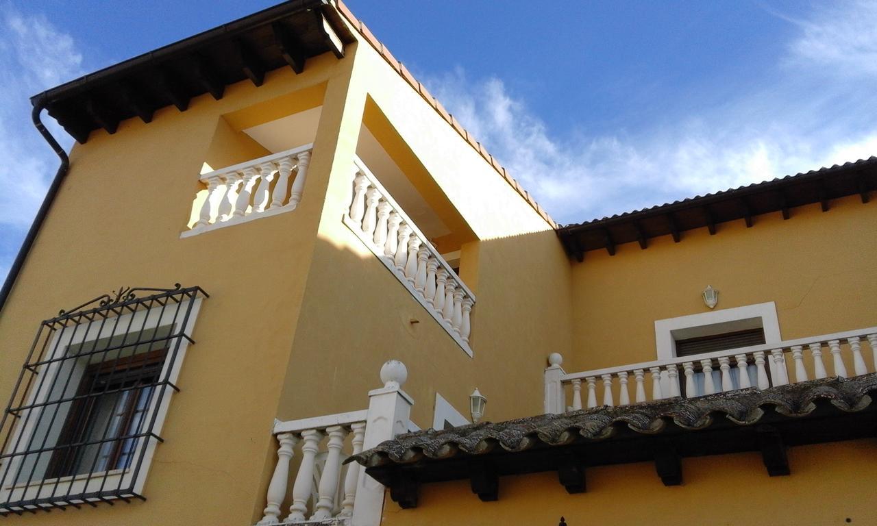Hostal Rural Cumbres De Castilla Mandayona 외부 사진