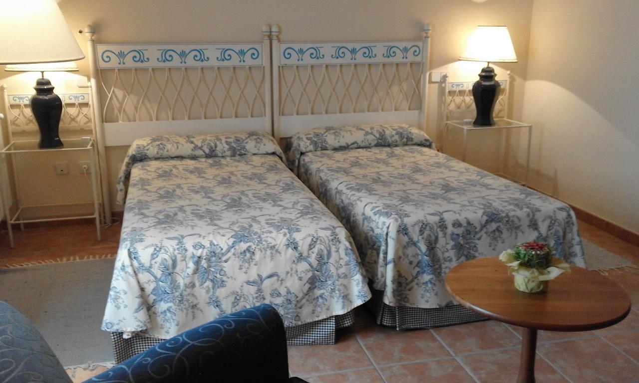 Hostal Rural Cumbres De Castilla Mandayona 외부 사진
