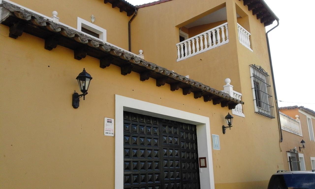 Hostal Rural Cumbres De Castilla Mandayona 외부 사진